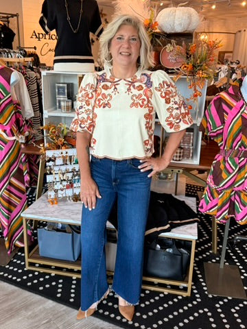 FLORAL EMBROIDERED PUFF SLV TOP