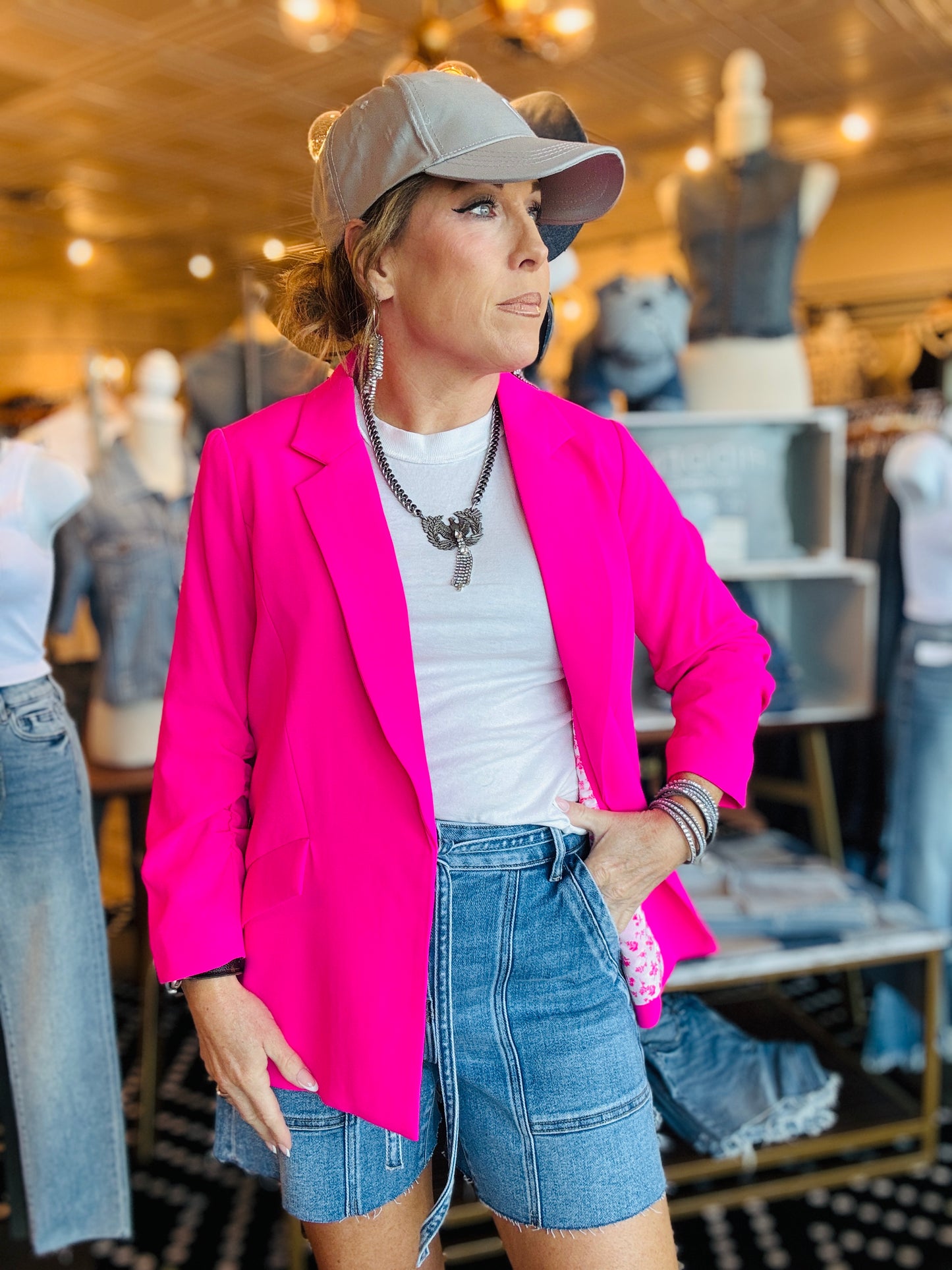 SHIRRED SLEEVE BLAZER