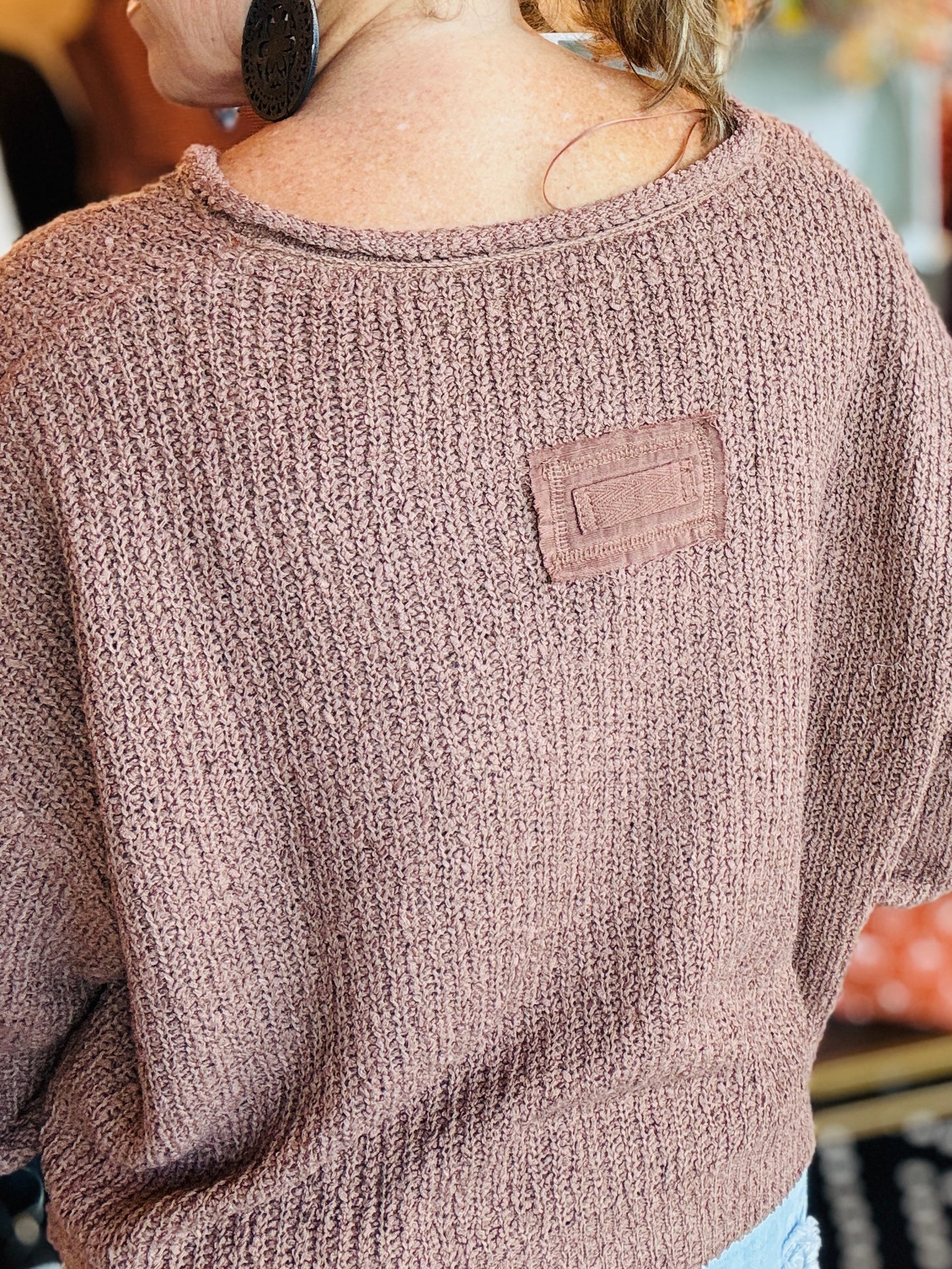 CROP PATCH SWEATER