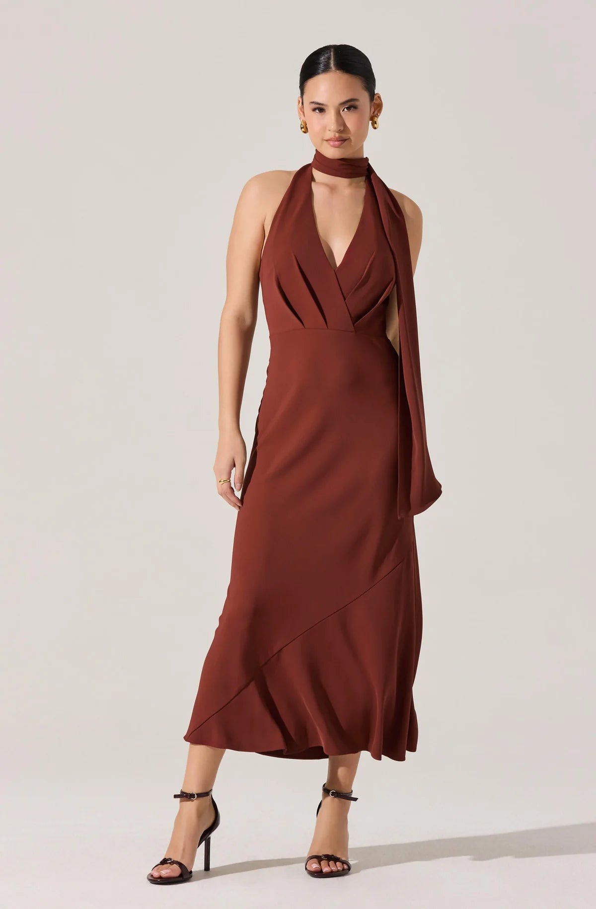 ASTR the Label | Hilaire Halter Midi Dress in Rust Brown | Size M ASTR the Label | Hilaire Halter Midi Dress in Rust Brown | Size M