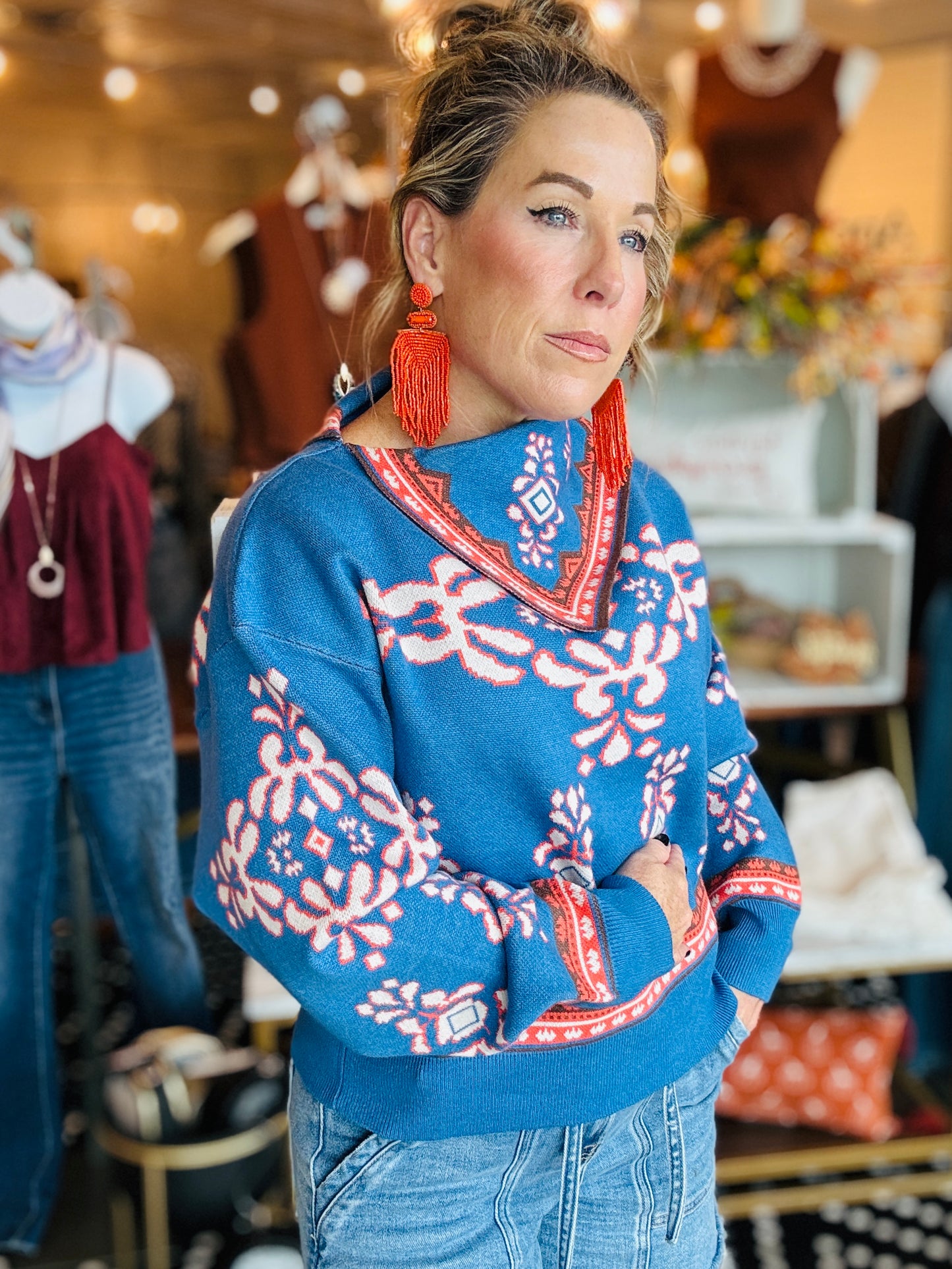ABSTRACT PRINT FOLD COLLAR SWEATER