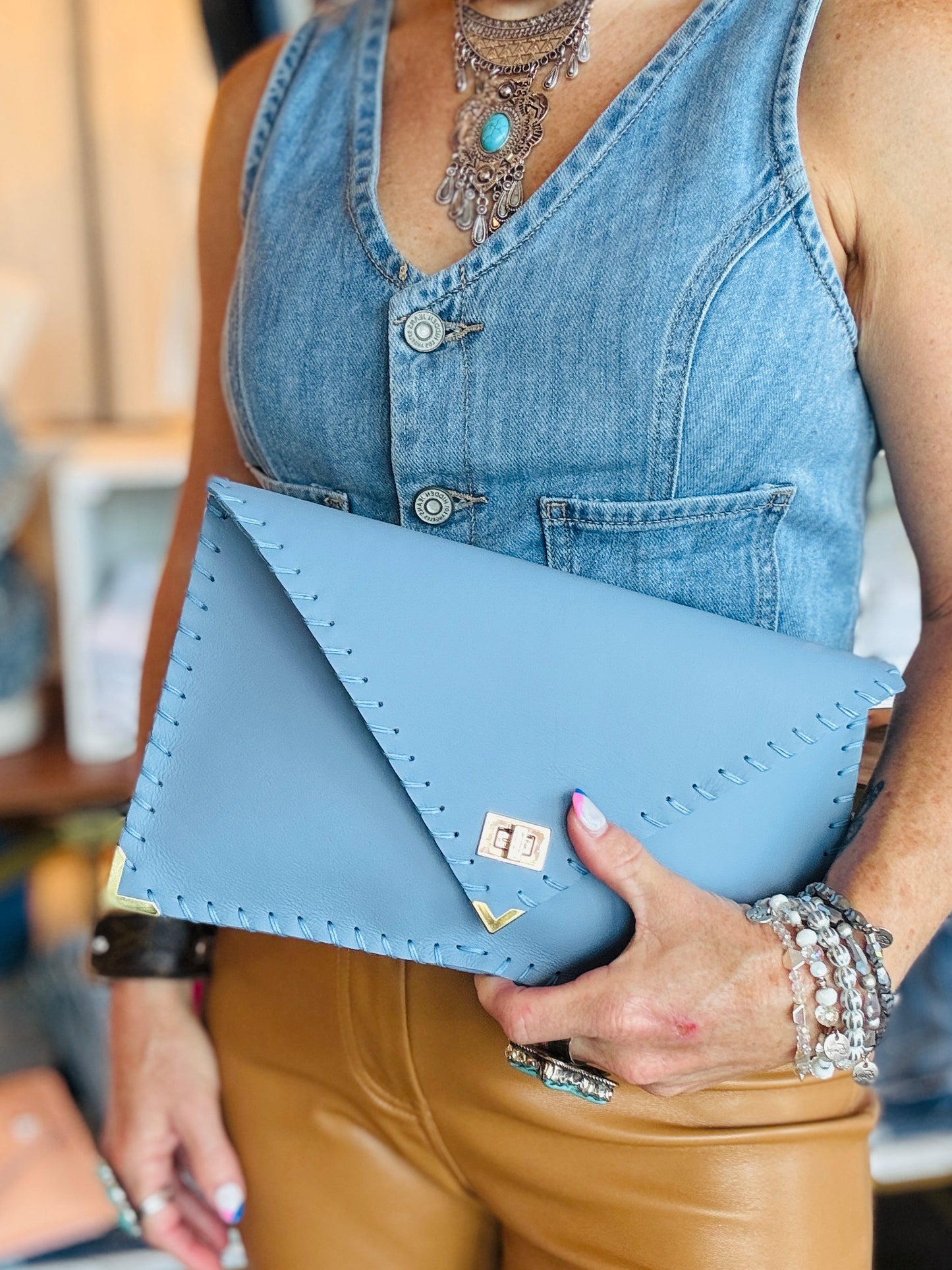 ANA KOUTSI CLUTCH