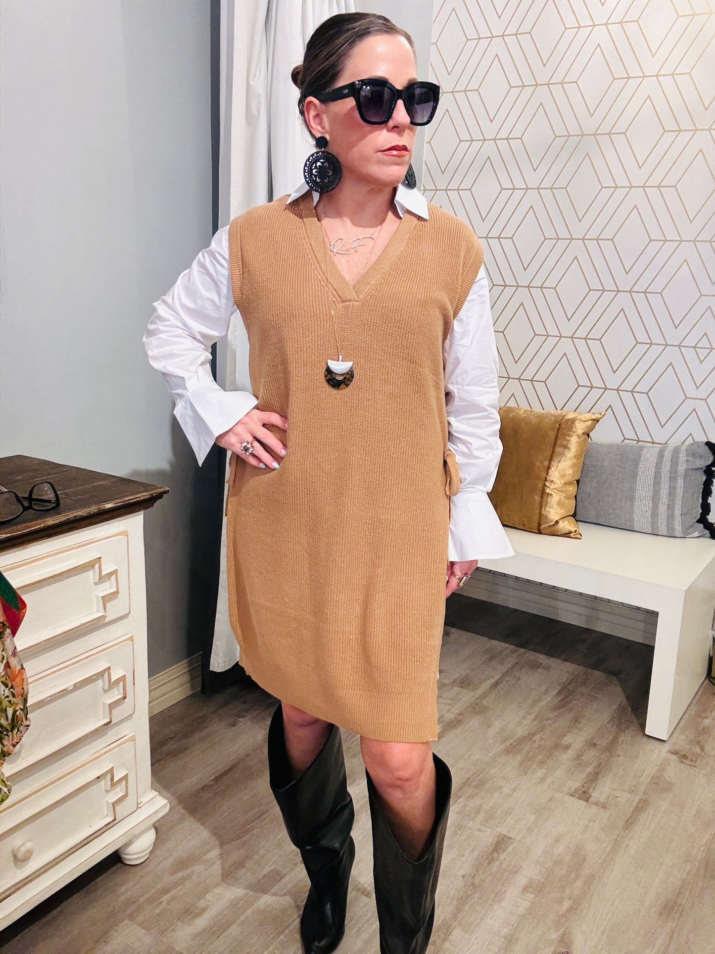 ELAN NIA SWEATER DRESS