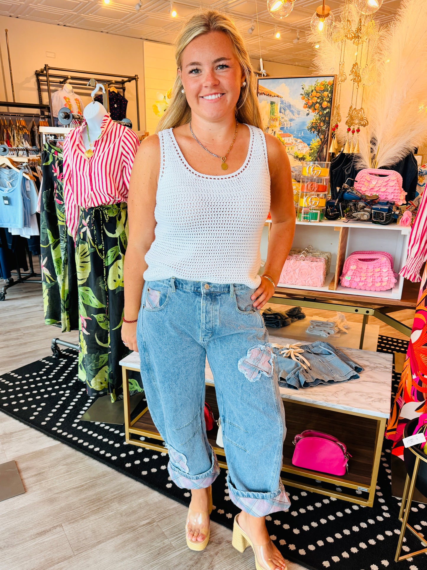 FLORAL DESIGN BARREL JEANS