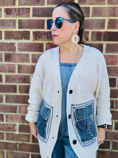 KNIT CARDIGAN W/DENIM POCKETS