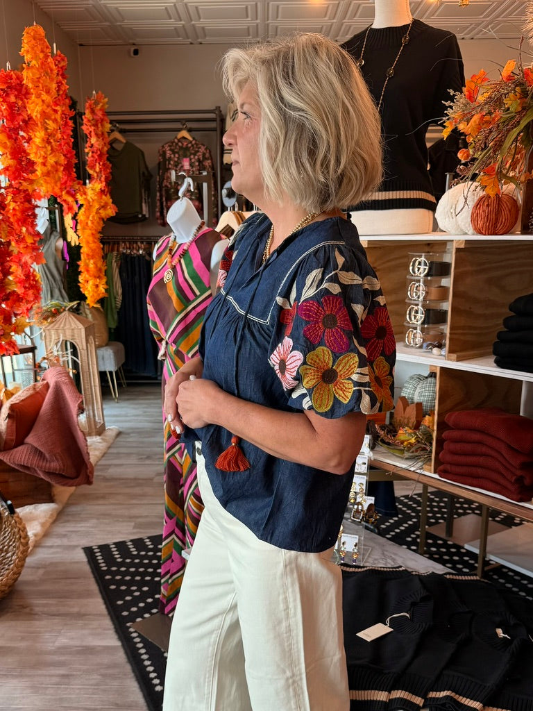 EMBROIDERED PUFF SLV DENIM TOP