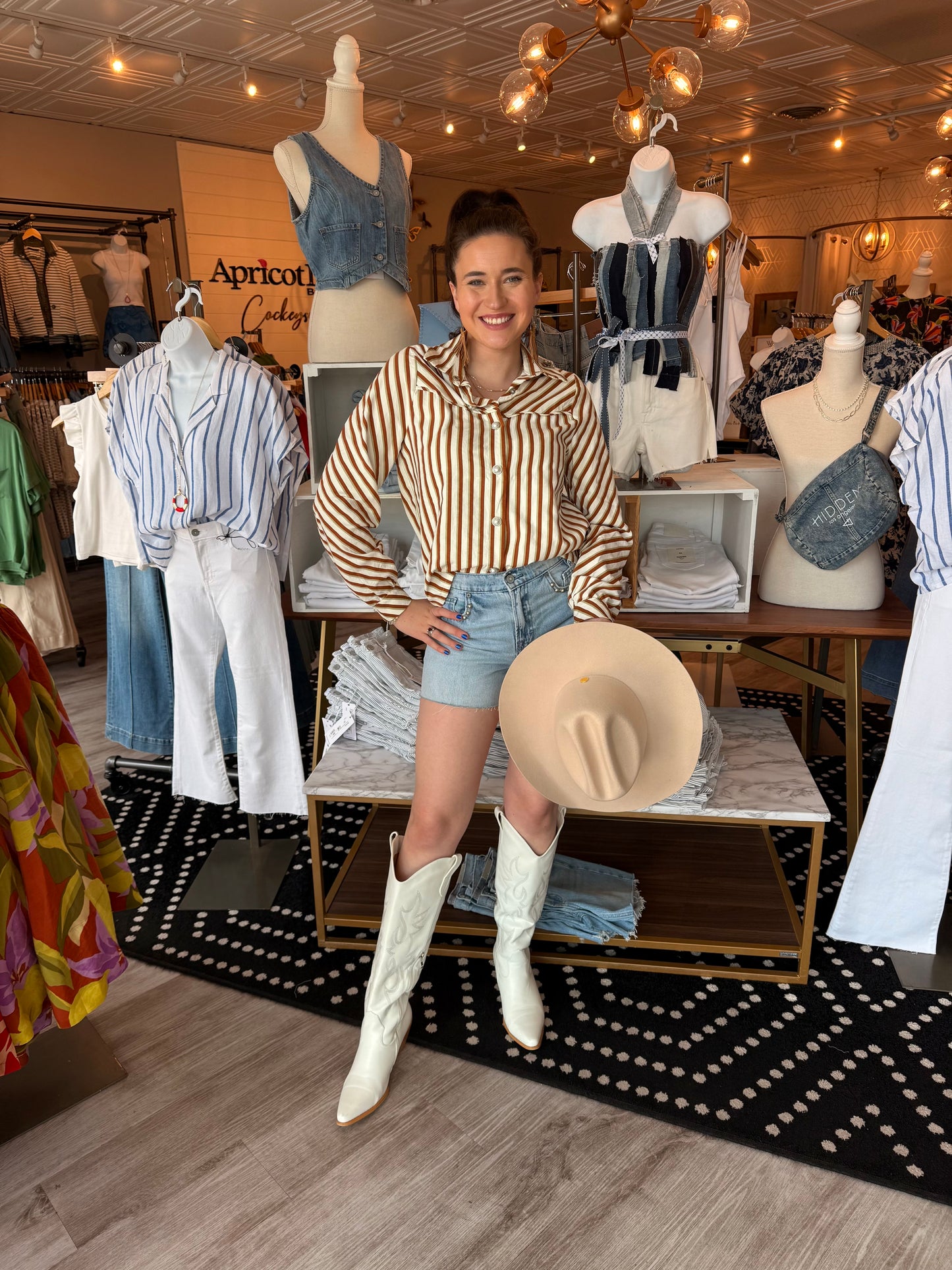 THML STRIPED BUTTON UP W/PEARL DETAIL TOP