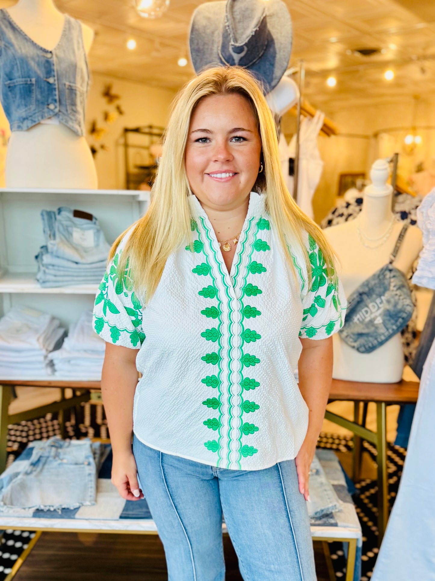 THML EMBROIDERED PINWHEEL DETAIL TEXTURED TOP