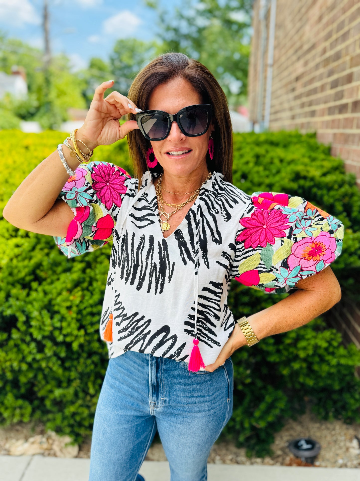 THML EMBROIDERED FLORAL BLACK/WHITE PRINT TOP