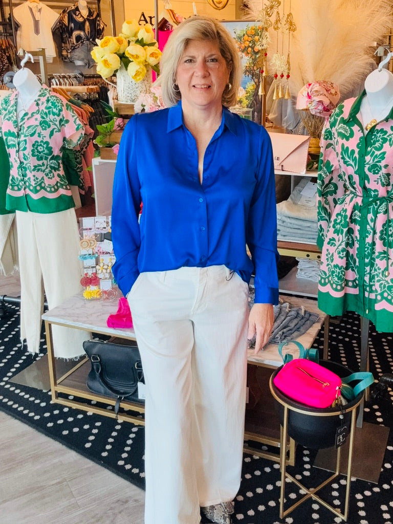 SKIES ARE BLUE RECYCLED CLASSIC BUTTON DOWN BLOUSE