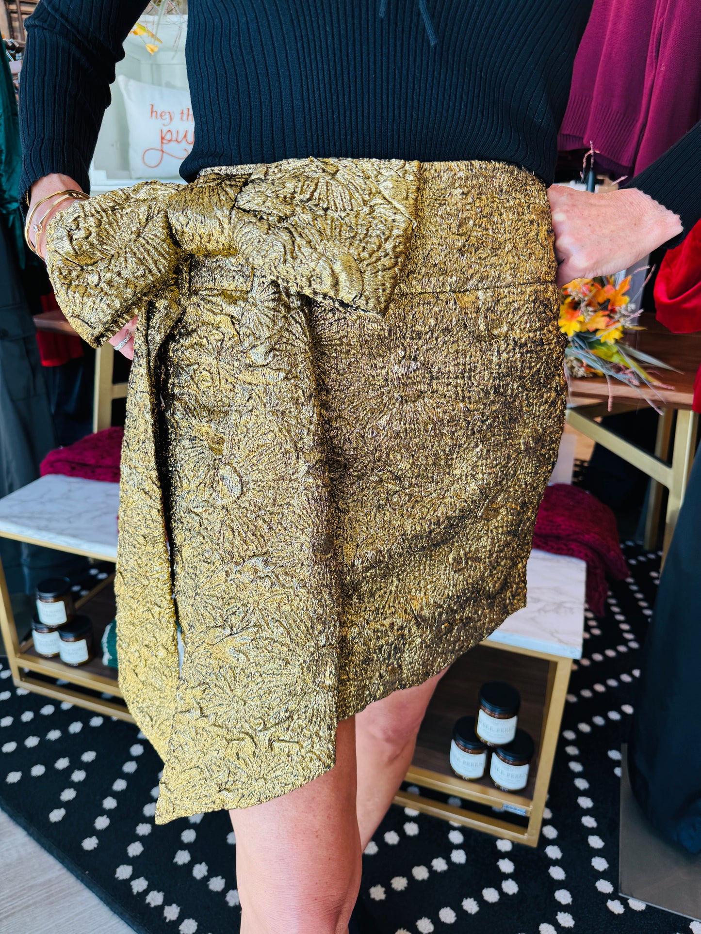 CIEBON FRONT TIE MINI SKIRT