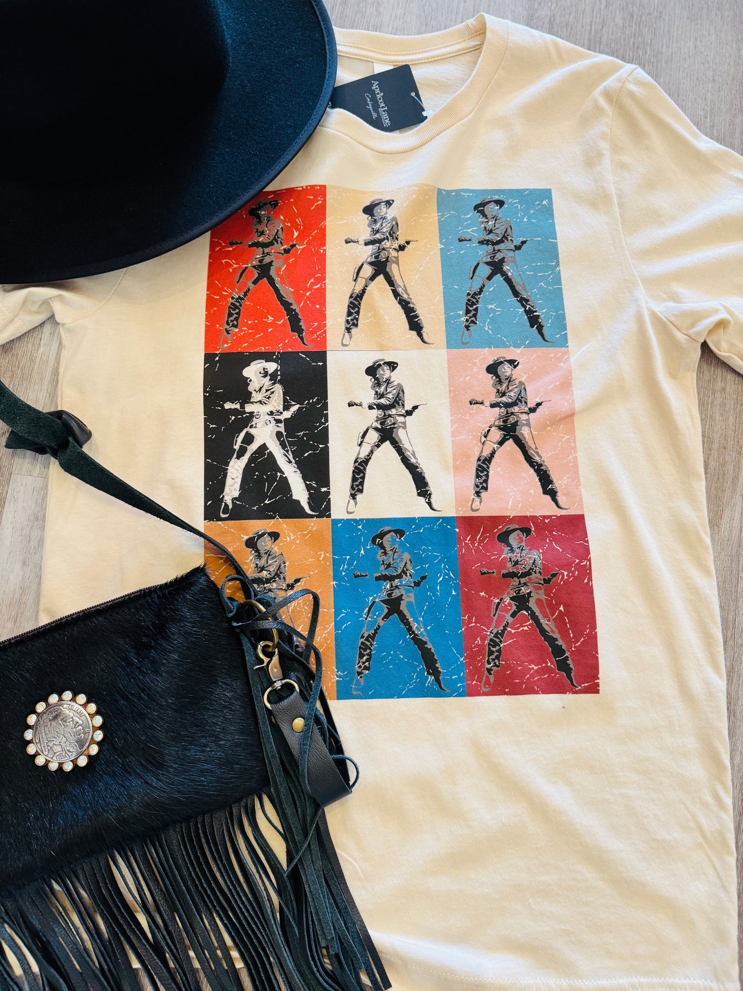 RETRO COWGIRL TEE