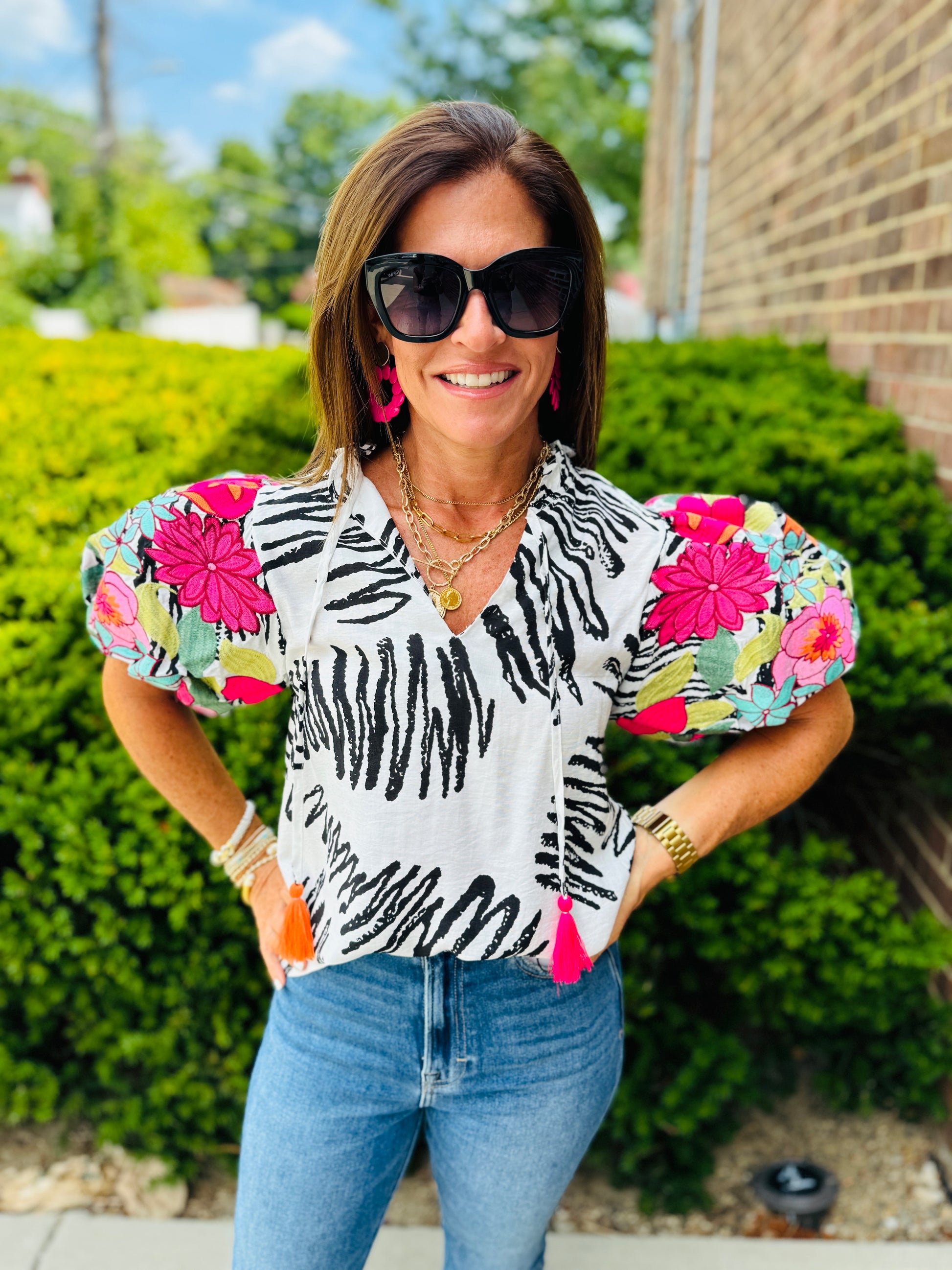 THML EMBROIDERED FLORAL BLACK/WHITE PRINT TOP