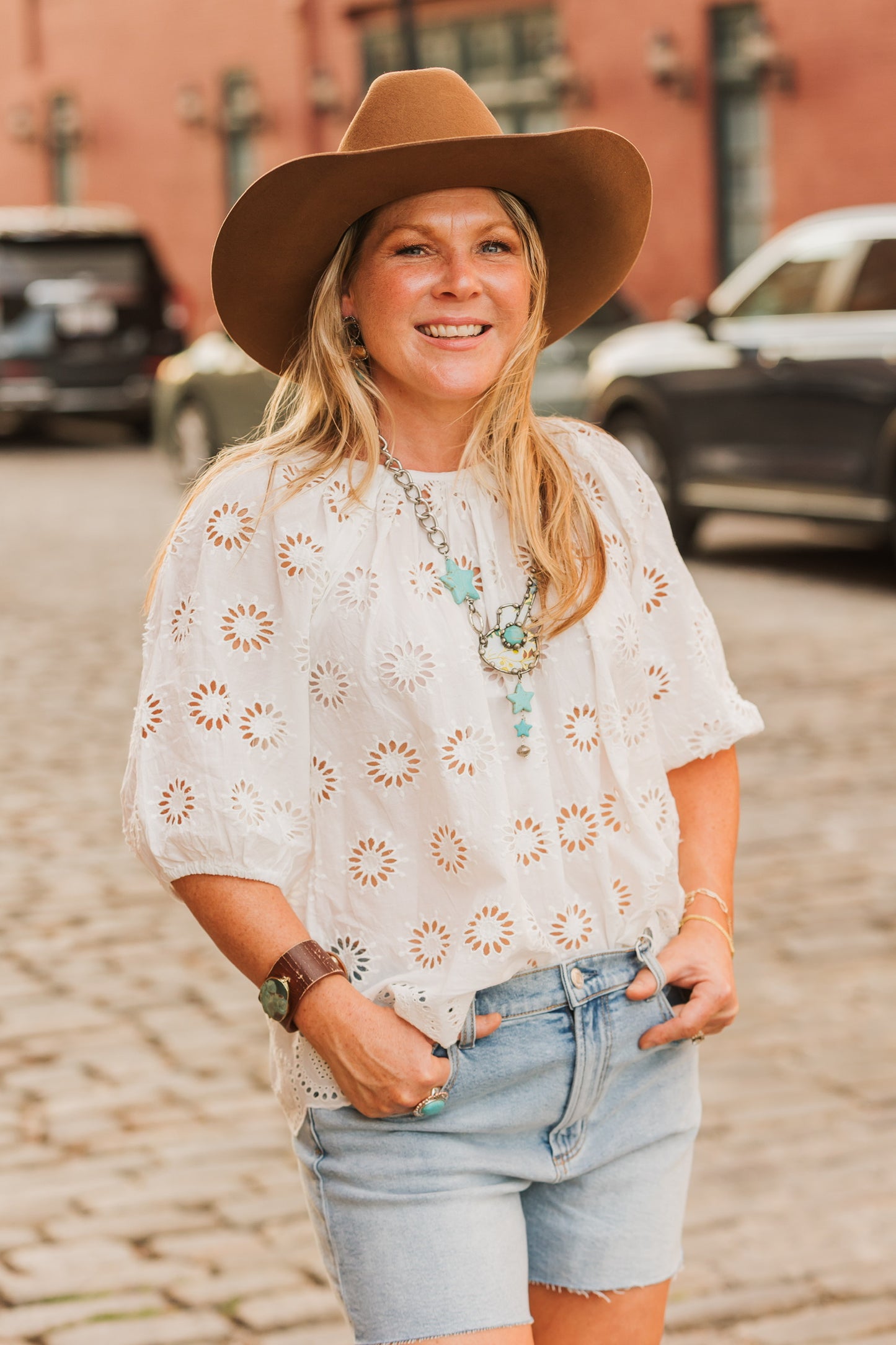 PUFF SLEEVE EYELET EMBROIDERED TOP