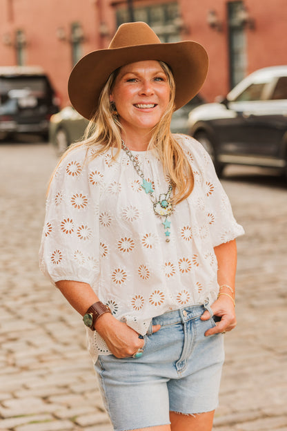 PUFF SLEEVE EYELET EMBROIDERED TOP
