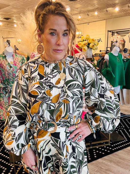 CIEBON LEAF PRINT PINTUCK TOP