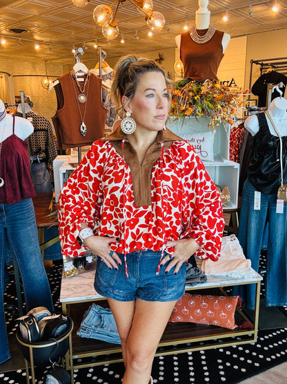 THML FLORAL W/SUEDE COLLAR TOP