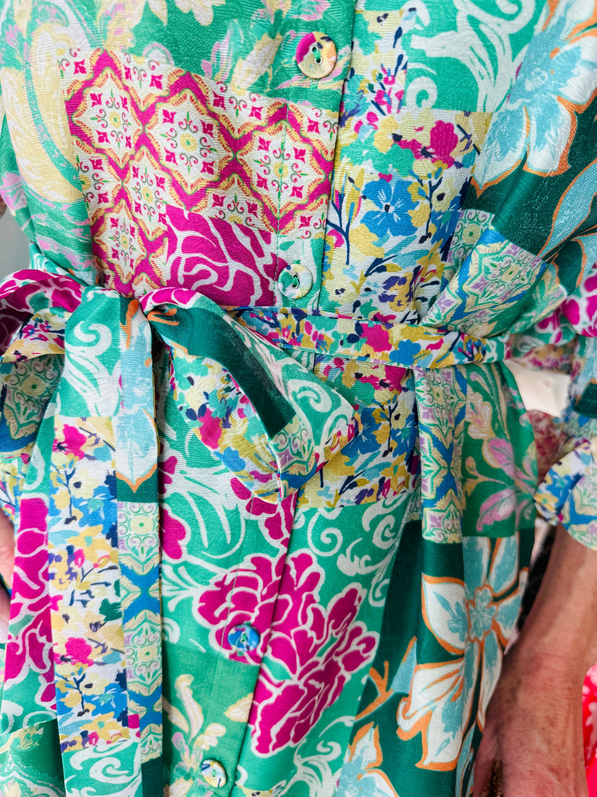 JADE SPLIT V NECK SHIFT DRESS